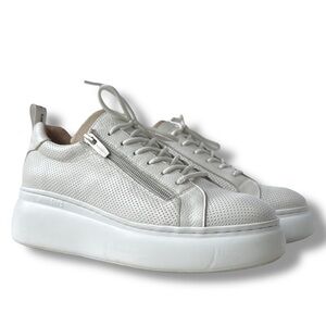 Wonders White Off White Platform Sneakers with Side Zipper